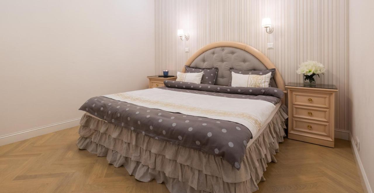 Your Home Away From Home Киев Экстерьер фото