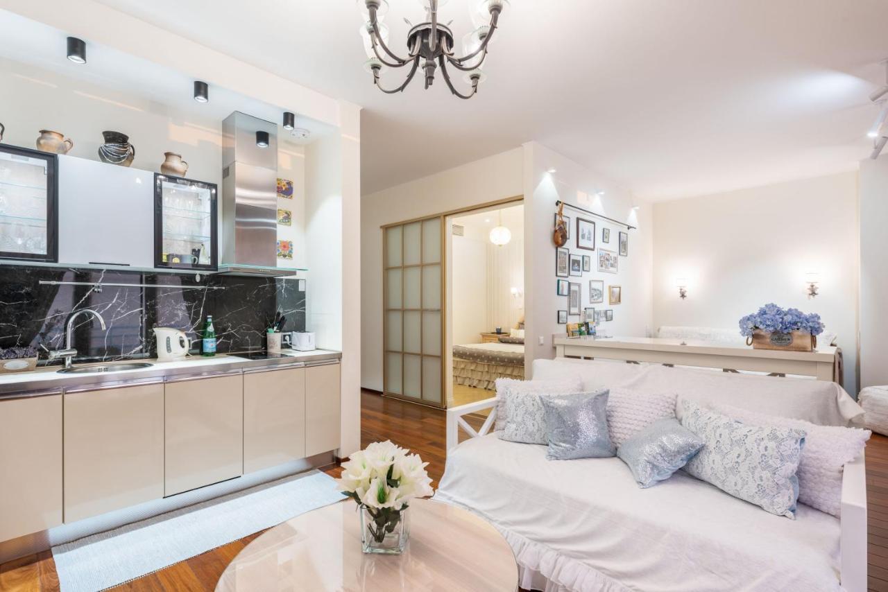 Your Home Away From Home Киев Экстерьер фото
